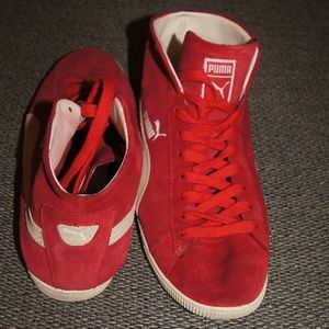 Red Puma sneakers | Hightop Suede